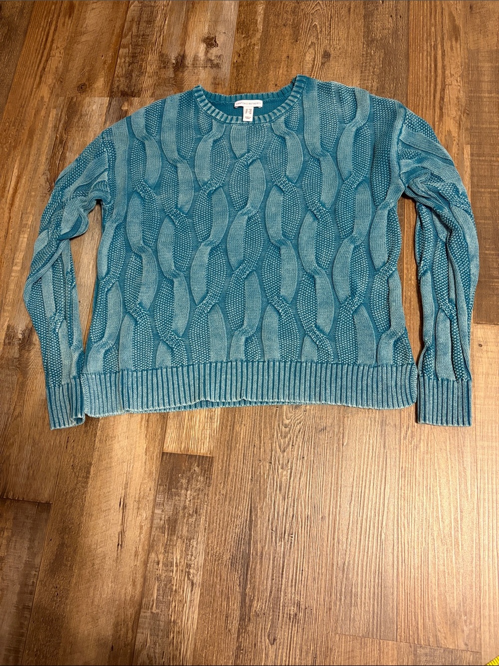 Canyon Retreat Distressed Cotton Cable Sweater
Size XXS 
Color Turquoise